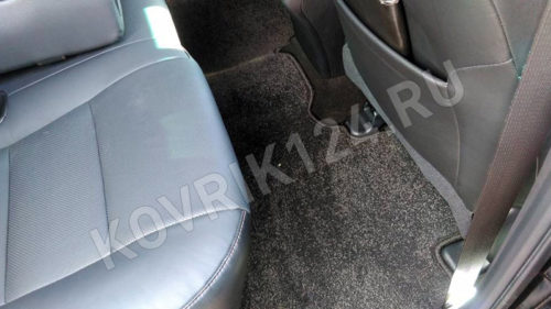 Сплошной коврик в салон автомобиля на заднее сиденье Toyota Camry